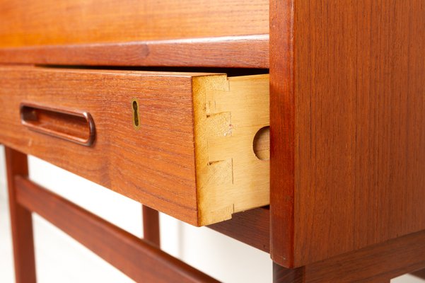 Vintage Danish Teak Bar Cabinet, 1960s-WIX-962002