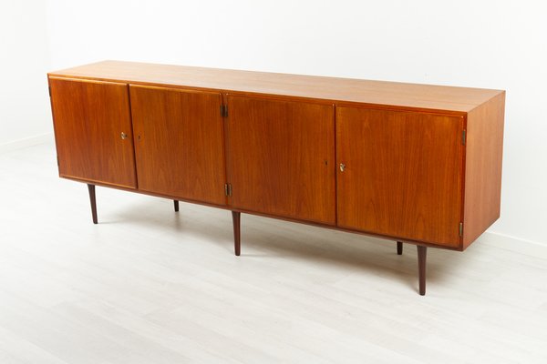 Vintage Danish Teak Low Sideboard from Hundevad & Co, 1960s-WIX-1066590