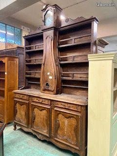 Vintage Dresser in Walnut-HLV-1428710