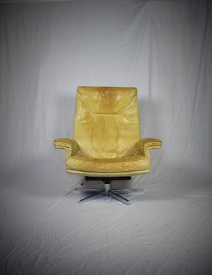 Vintage DS 35 Leather Swivel Armchair from de Sede, Switzerland, 1969-TZ-899272