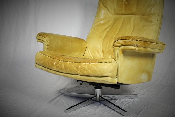 Vintage DS 35 Leather Swivel Armchair from de Sede, Switzerland, 1969-TZ-899272