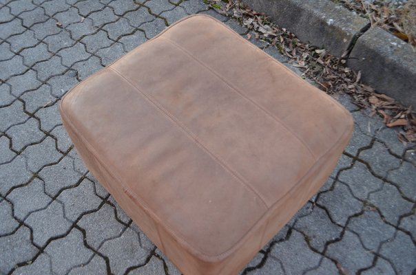 Vintage DS-44 Neck Leather Ottoman Pouf from De Sede, 1970s-UF-1373141