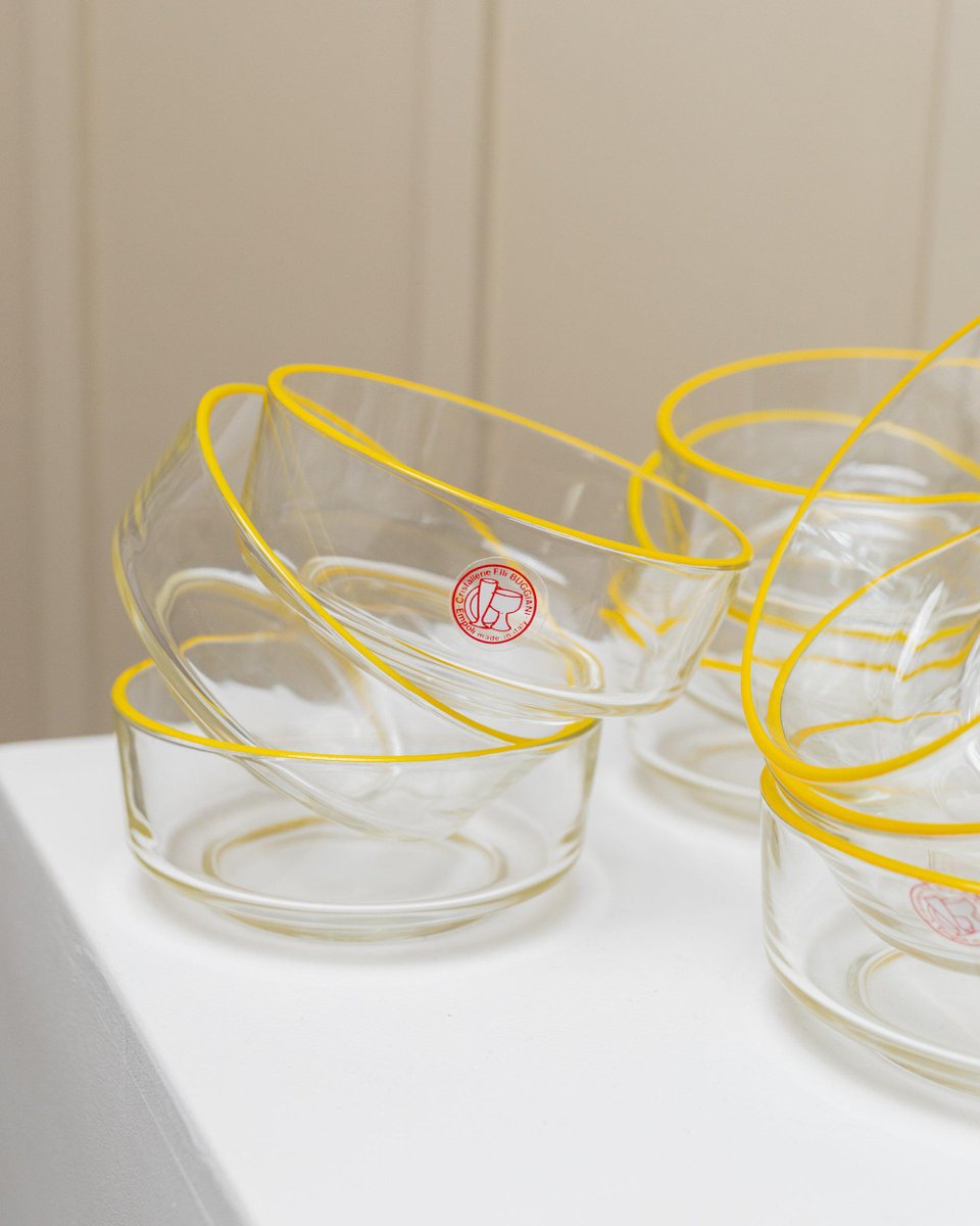 Vintage Empoli Glass Bowls in Clear Glass with Yellow Rim from Fratelli Buggiani,1980s, Set of 9