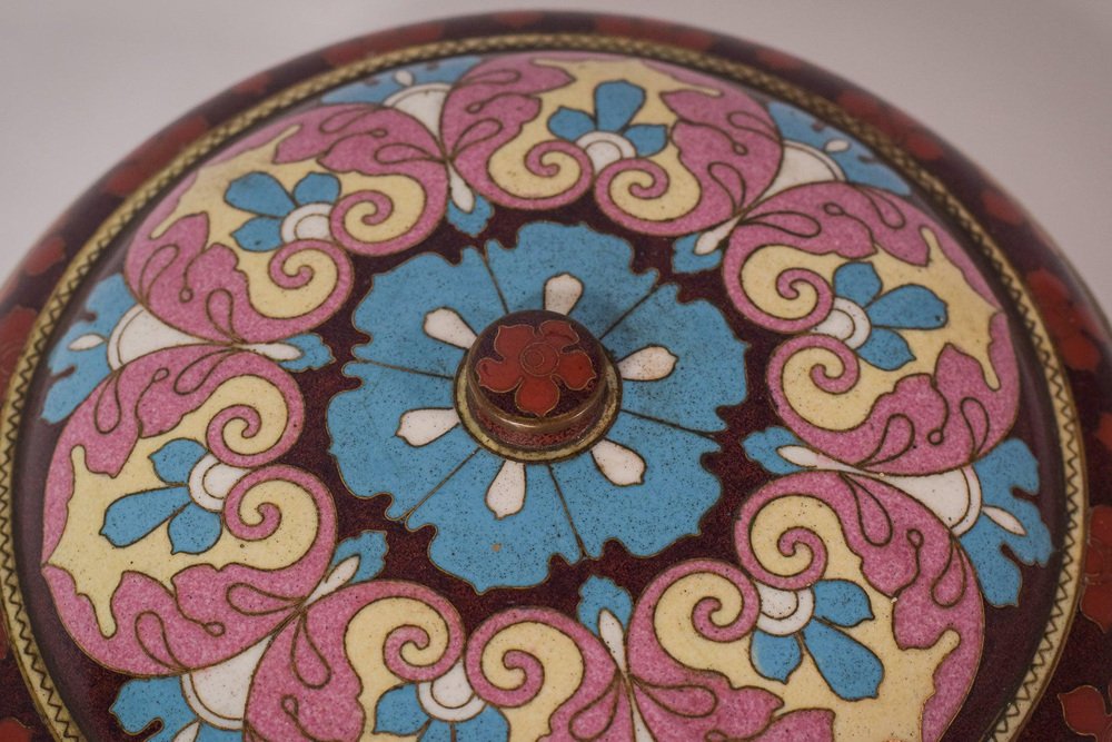 Vintage Enamel Circular Box Partition