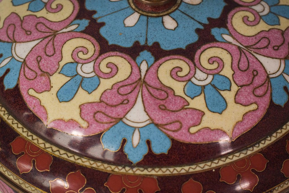 Vintage Enamel Circular Box Partition