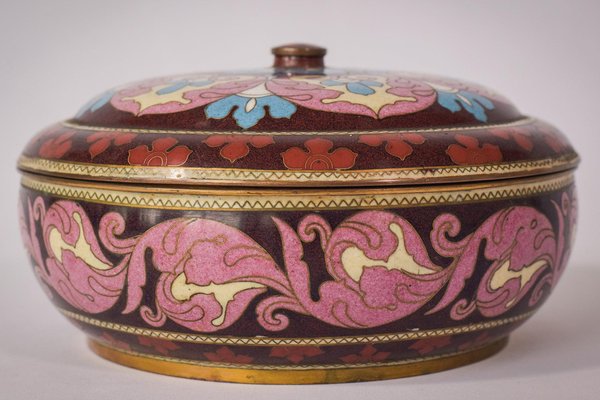 Vintage Enamel Circular Box Partition-AOI-1311622