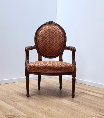 Vintage Fabric and Wood Medallion Chair-NMC-1756550