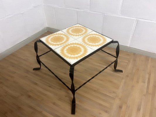 Vintage Flower Table in Cast and Tiles-SZM-1771349