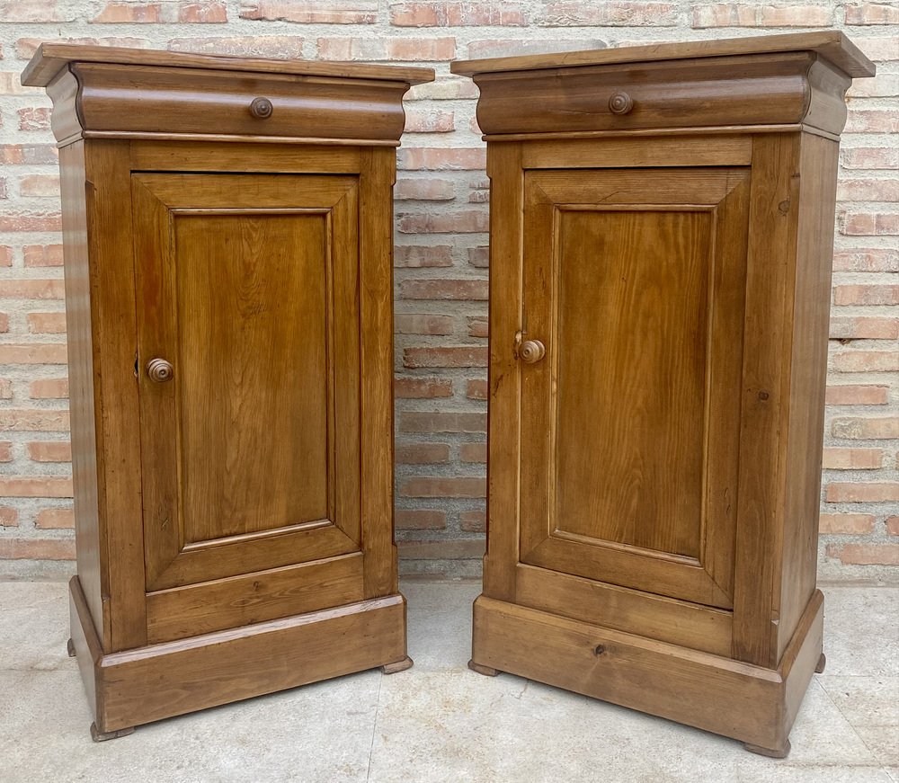 Vintage French Provincial Walnut Nightstands, 1920, Set of 2