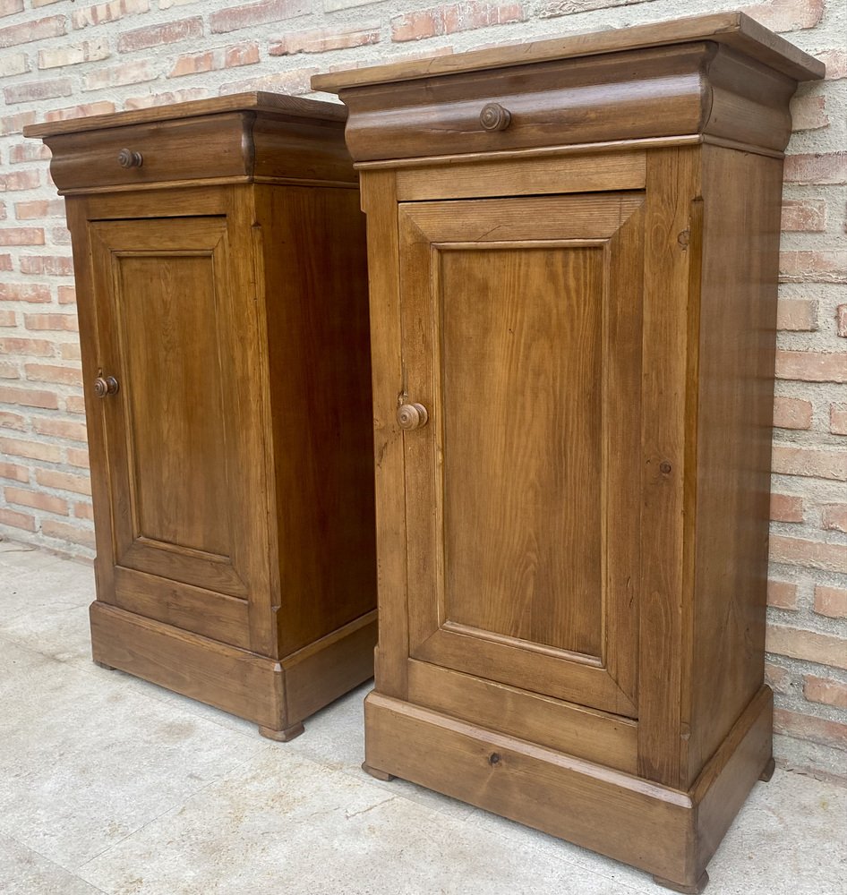 Vintage French Provincial Walnut Nightstands, 1920, Set of 2