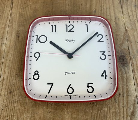 Vintage French Red Bakelite Wall Clock from Trophy, 1990s-CGF-1767500