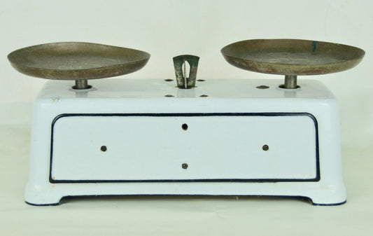 Vintage French Scale and Weights Set, 1950s