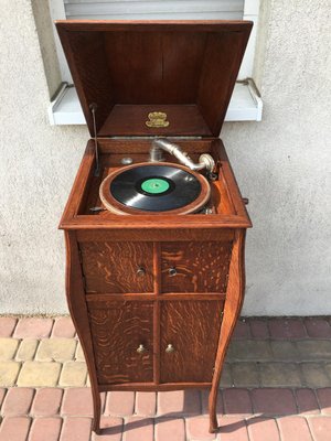 Vintage Gramophone in a Cabinet by Jupiter Mark Bevete, 1920s-WQQ-620014