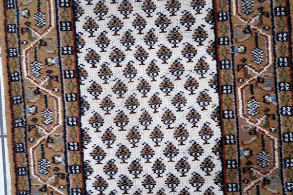 Vintage Indian Handmade Seraband Runner Rug, 1970s-JZV-1371681