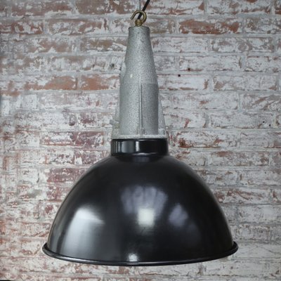 Vintage Industrial Black Enamel Cast Pendant Light-BLS-1764805