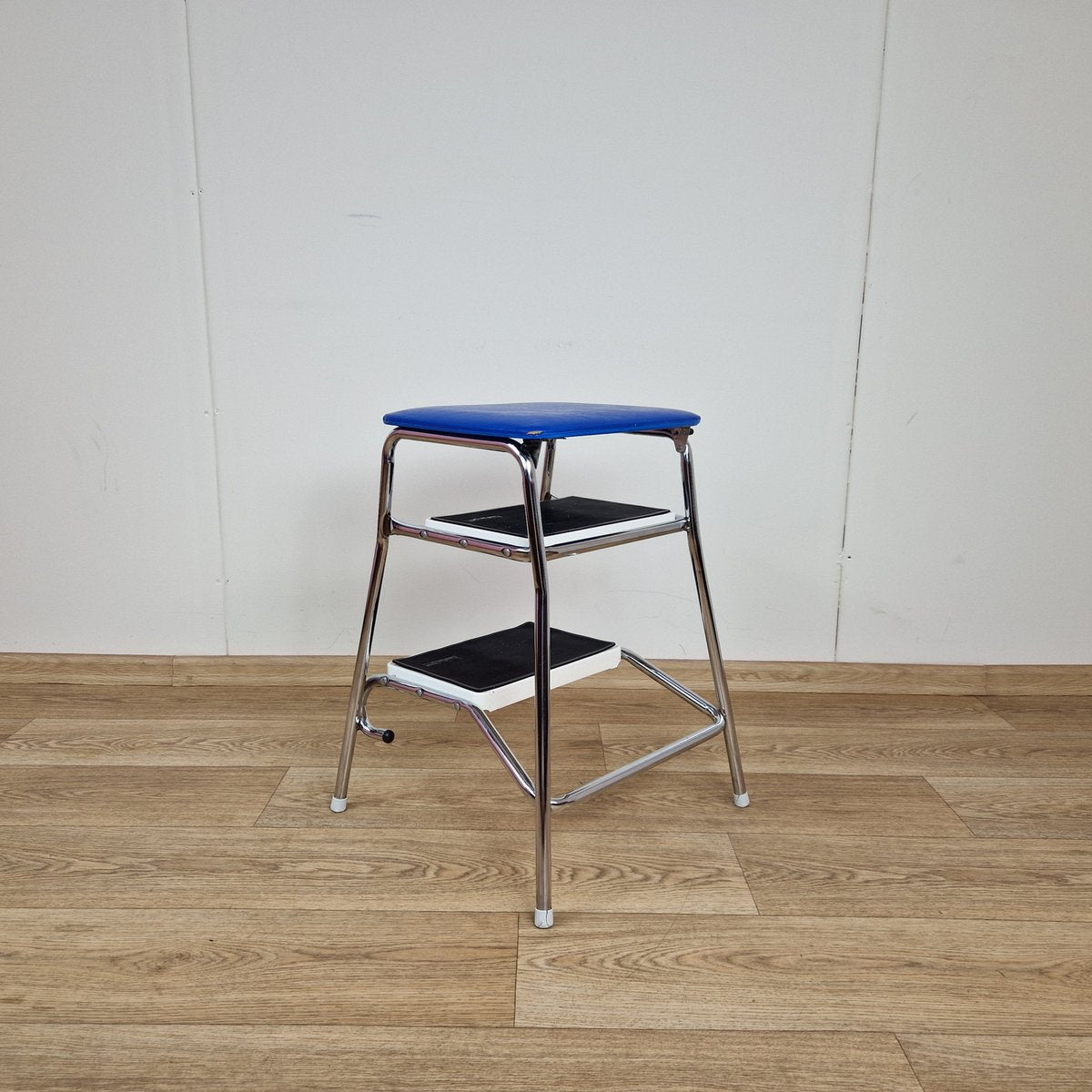 Vintage Industrial Step Stool from FRZ, 1970s