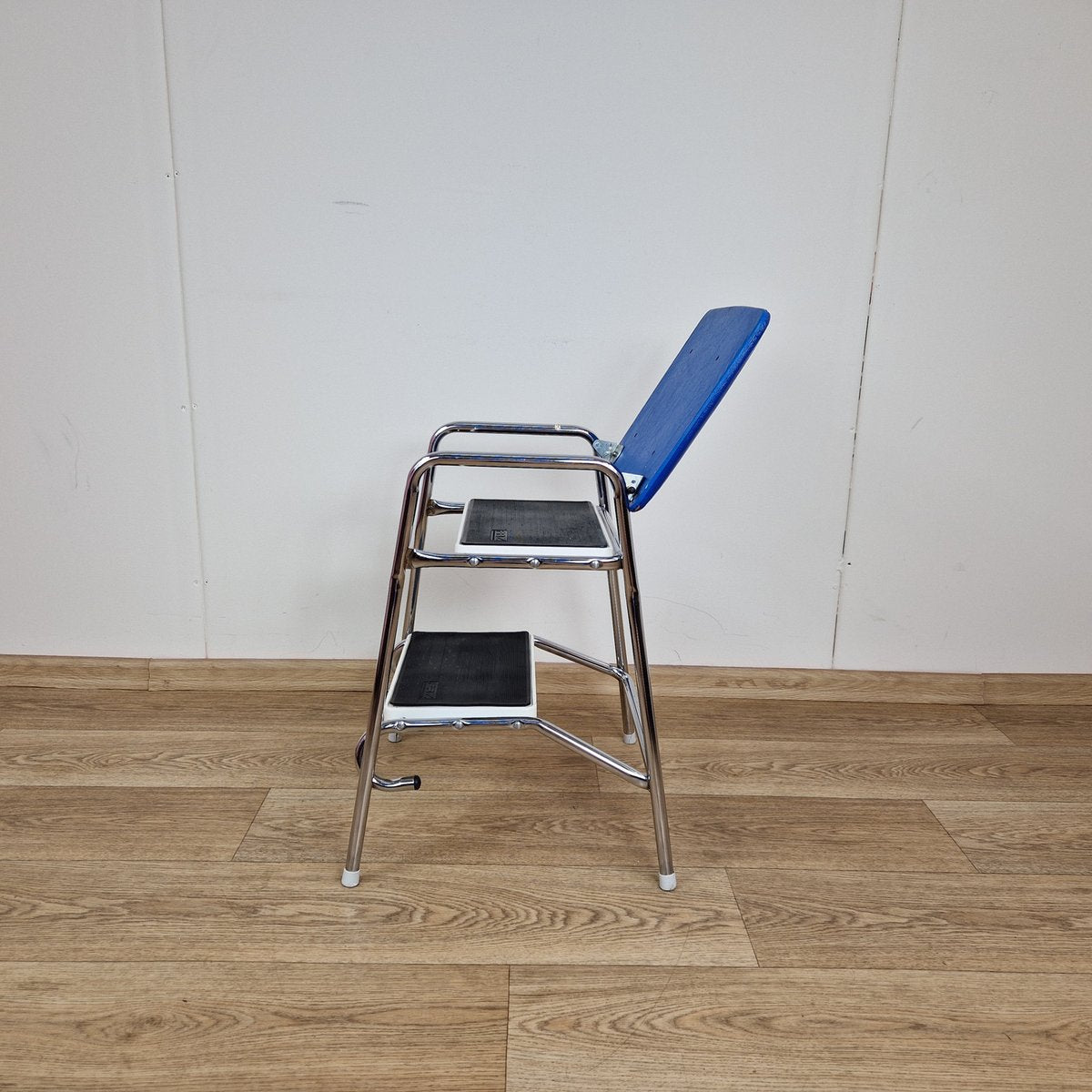 Vintage Industrial Step Stool from FRZ, 1970s