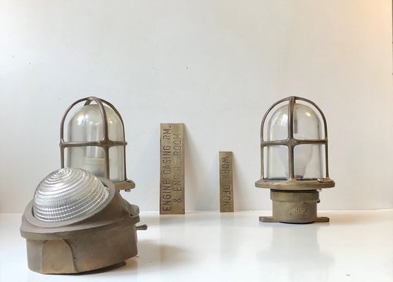 Vintage Italian Marine Ship Lights in Bronze from Miletich, 1970s, Set of 3-LCR-971388