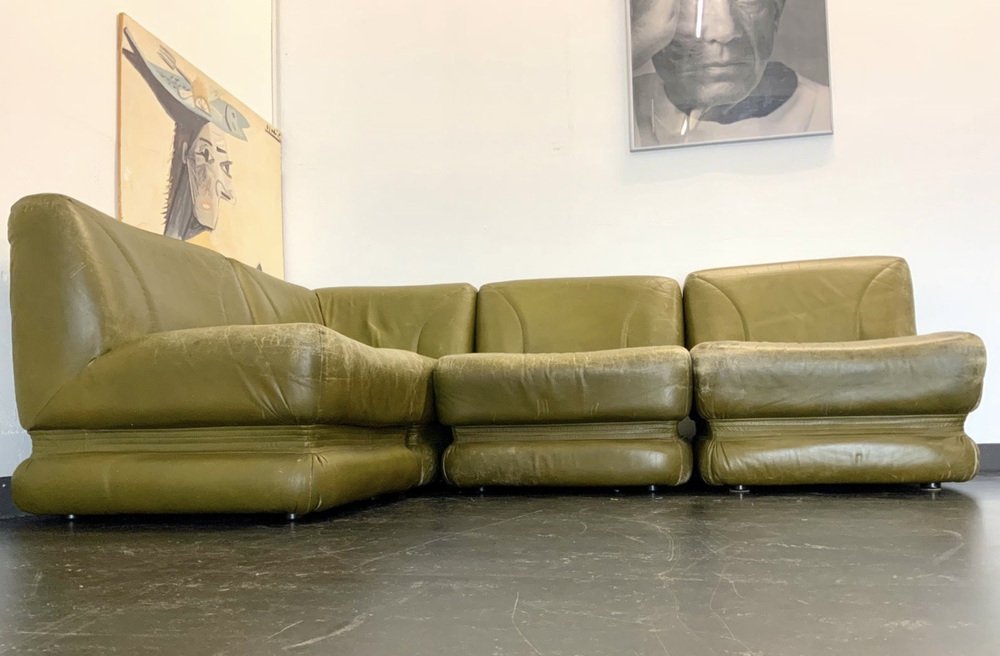 Vintage Italian Modern Modular Leather Lounge Sofa in the style of Rino Maturi, 1970, Set of 4