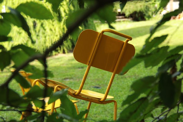 Vintage Italian Yellow Metal Chair, 1980s-HUY-1727783