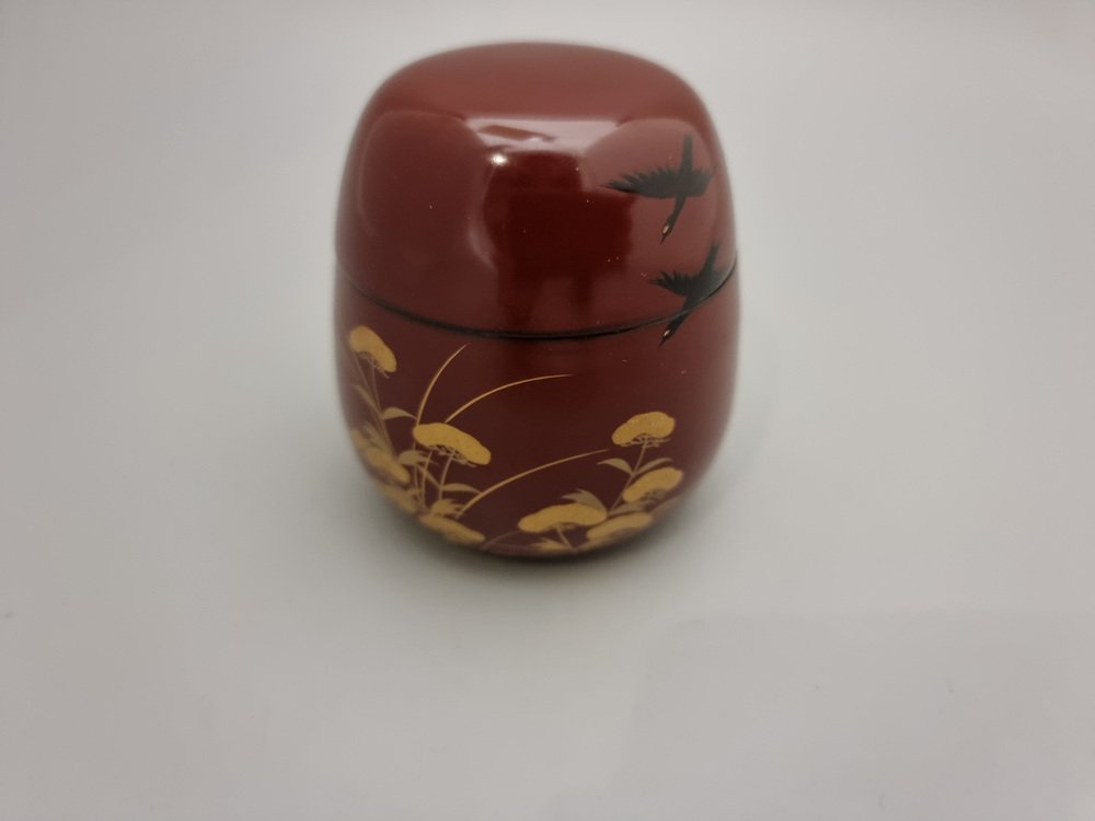 Vintage Japanese Netuske Matcha Container with Maki-E Lacquer in Maroon Colour with Black Cranes Over Golden Field, 1960s