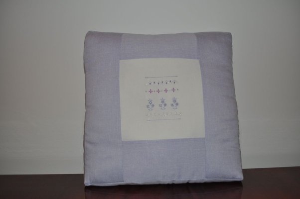 Vintage Lavender Patterned Cushion-OXJ-883555