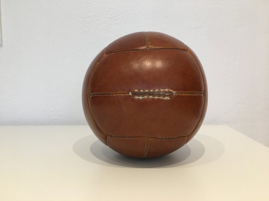 Vintage Leather 2 kg Medicine Ball-TW-604068