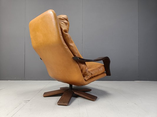 Vintage Leather and Bentwood Armchair, 1970s-IRH-2015880