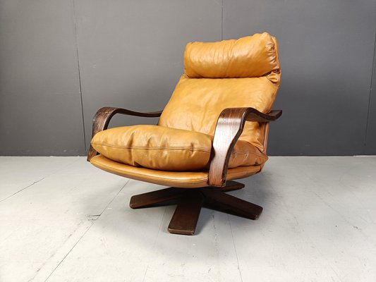 Vintage Leather and Bentwood Armchair, 1970s-IRH-2015880