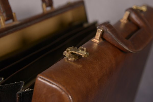 Vintage Leather Document Holder with Brass Closure, 1980s-NEN-2033979