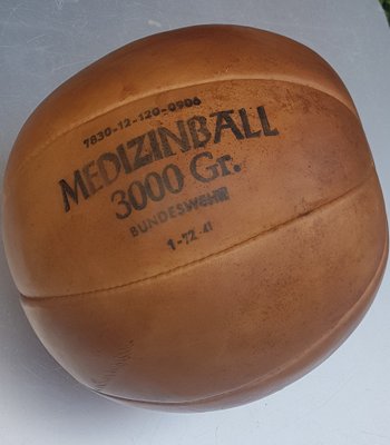 Vintage Leather Medicine Ball-QDP-1363284