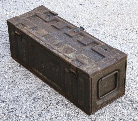 Vintage Metal Military Trunk, 1940s-RAQ-1389096