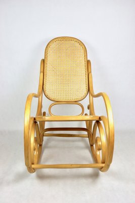 Vintage Natural Wood Rocking Chair attributed to Michael Thonet-UJQ-2036214