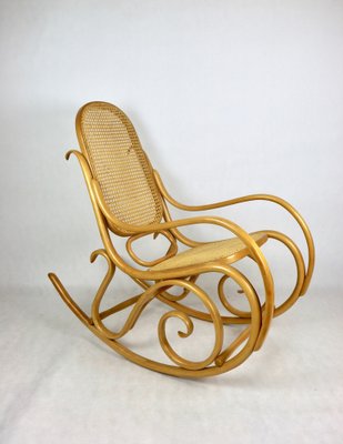 Vintage Natural Wood Rocking Chair attributed to Michael Thonet-UJQ-2036214