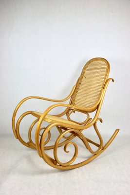 Vintage Natural Wood Rocking Chair attributed to Michael Thonet-UJQ-2036214