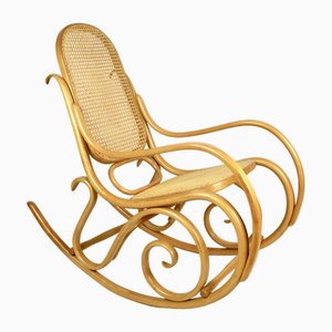 Vintage Natural Wood Rocking Chair attributed to Michael Thonet-UJQ-2036214