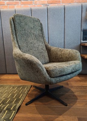 Vintage Polish Swivel Armchair, 1970s-FSD-1797343