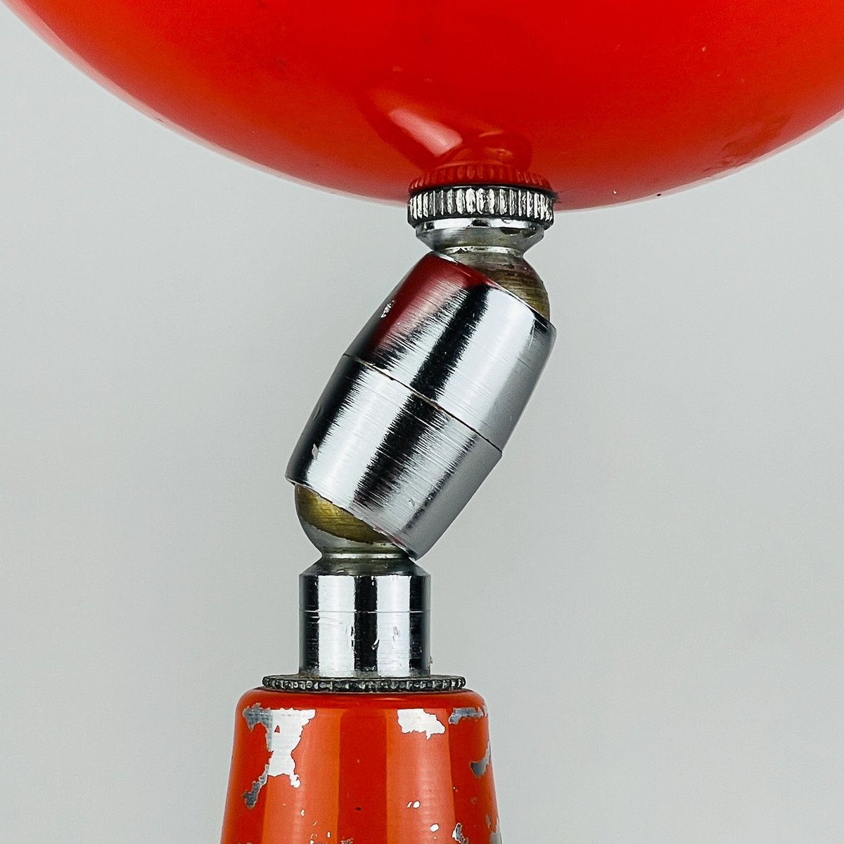 Vintage Red Metal Desk Lamp Eyeball, Italy, 1970s