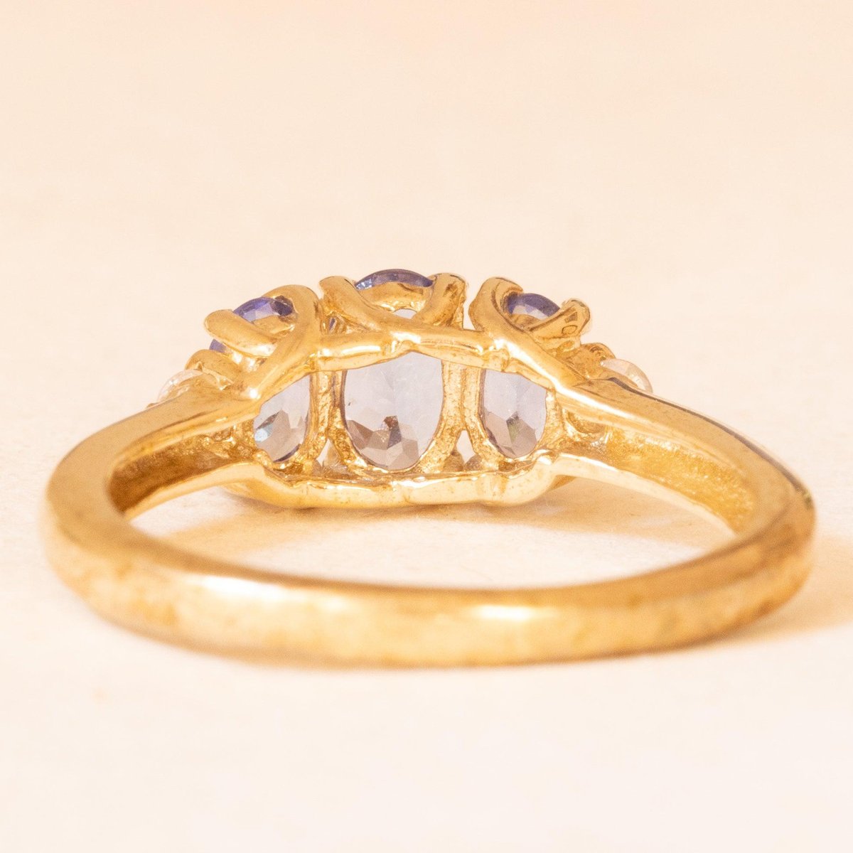 Vintage Ring in 9k Yellow Gold with Tanzanites and Brilliant Cut Diamonds, 2004