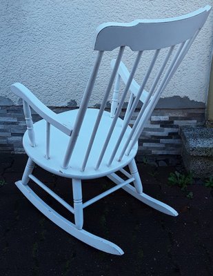 Vintage Rocking Chair in White-Painted Beech, 1970s-HOI-1731960