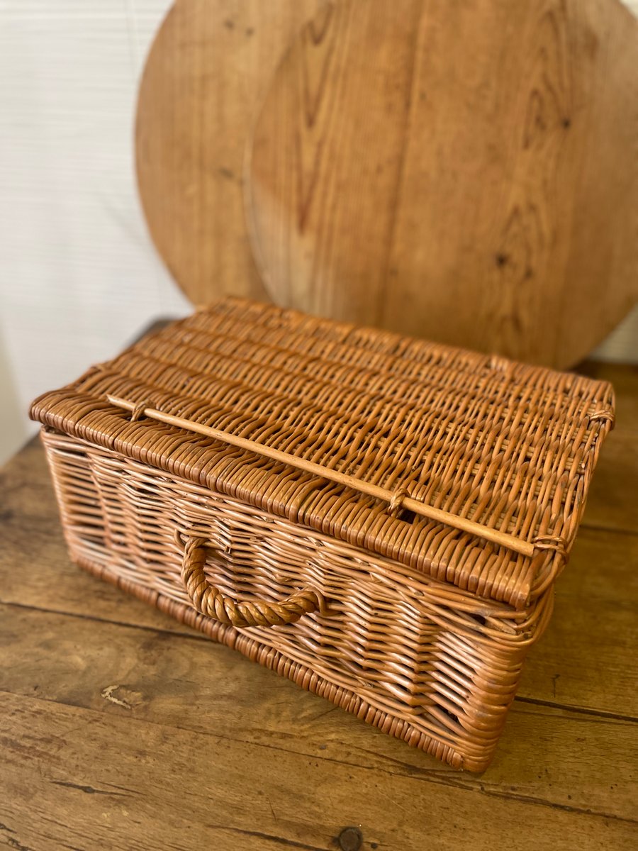 Vintage Rush Picnic Basket