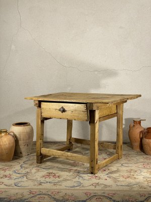 Vintage Rustic Table in Pine-JXY-1768736