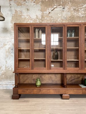 Vintage Showcase in Oak-UX-1726543