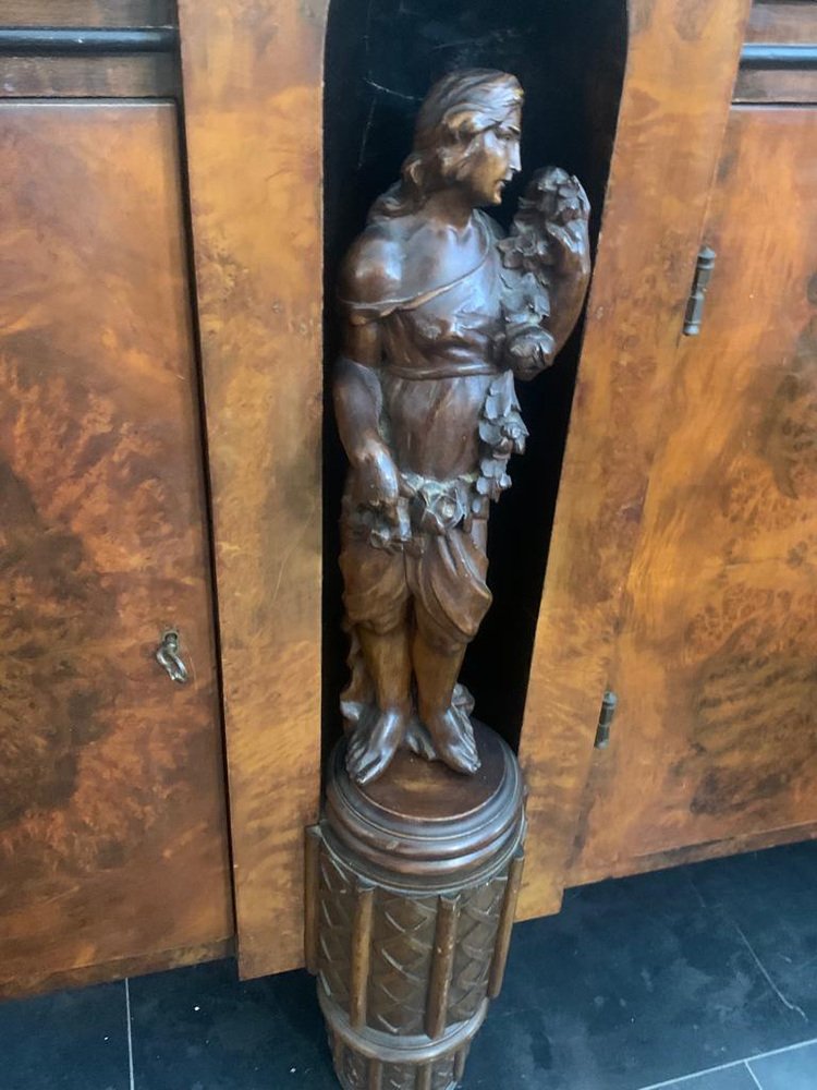 Vintage Sideboard in Walnut Root with Sculptures on the Front, 1920s