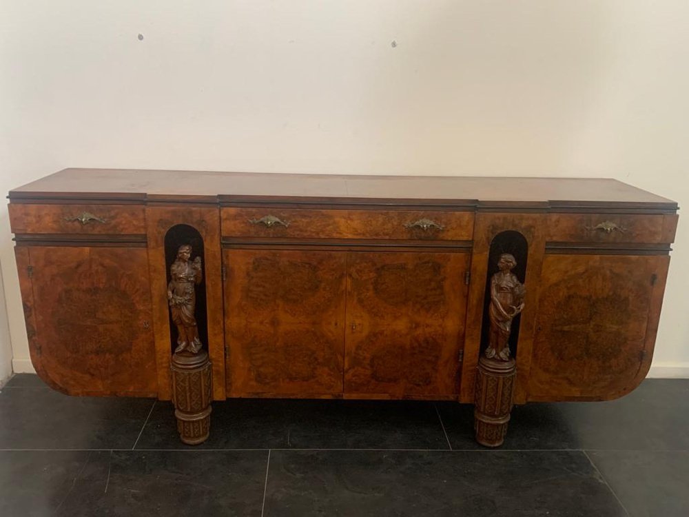 Vintage Sideboard in Walnut Root with Sculptures on the Front, 1920s