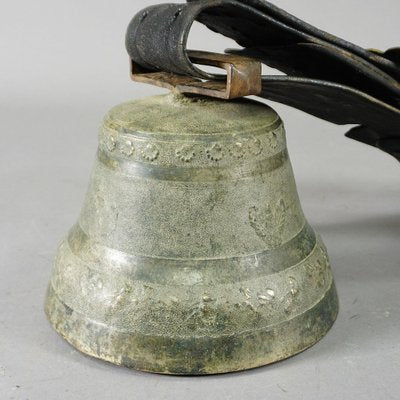 Vintage Swiss Cow Bell in Casted Bronze, 1930-KJP-1246593