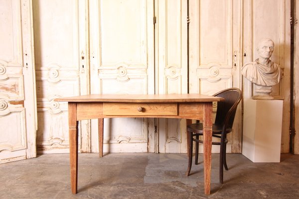 Vintage Table-TAT-1128503