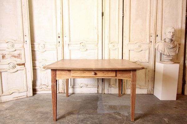 Vintage Table-TAT-1128503