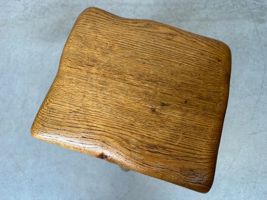 Vintage Tripod Oak Stool-VUD-2026782