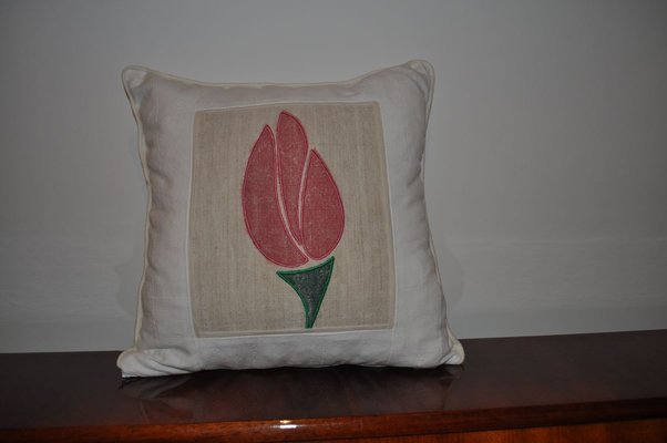 Vintage Tulip Patterned Cushion-OXJ-883557